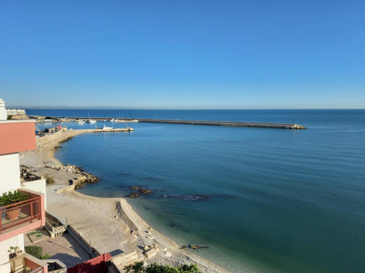 Ledueffe Casa Vacanze Bisceglie Exteriér fotografie
